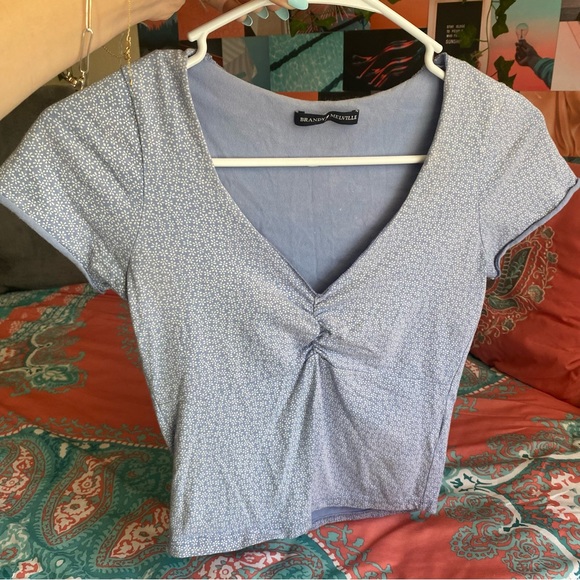 Brandy Melville Tops Brandy Melville Floral Gina Top Poshmark
